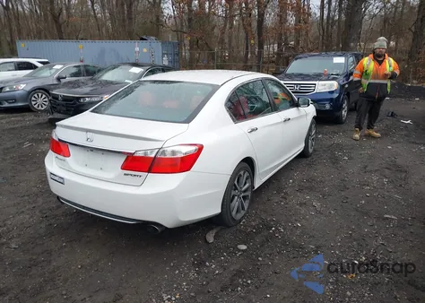 2015 Honda Accord Sport z USA, uszkodzony, nr VIN 1HGCR2F55FA255149